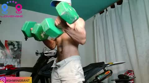 ash_wingrant online show from May 14, 2026, 9:38 am