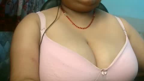 Snapshot of asha3388 chatting on December 5, 2025, 5:20 pm SONI online show from December 5, 2025, 5:20 pm