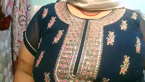 Snapshot of asha3388 chatting on December 19, 2025, 2:57 pm SONI online show from December 19, 2025, 2:57 pm