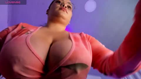 ashanty_vera01 online show from October 4, 2025, 3:48 am