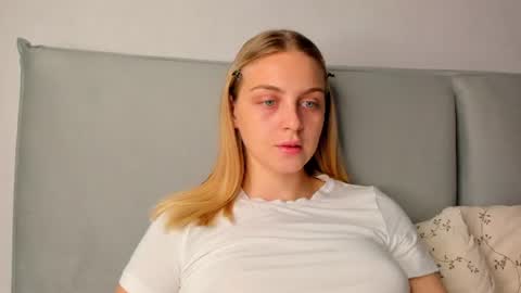 Snapshot of ashbunny_ chatting on June 13, 2026, 6:50 pm your pretty Ashley online show from June 13, 2026, 6:50 pm
