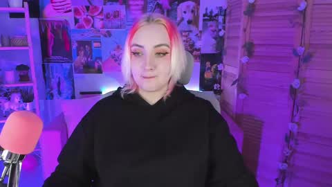 AshleyAshe  online show from February 13, 2025, 5:44 pm