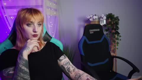 AshleyAshe  online show from September 15, 2025, 2:33 am