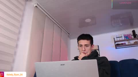 Snapshot of ashely_ryan24 chatting on July 22, 2026, 12:24 am Ashley And Ryan online show from July 22, 2026, 12:24 am