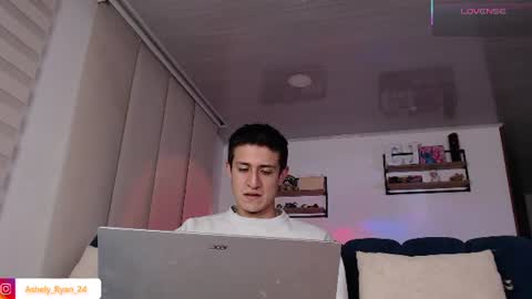 Snapshot of ashely_ryan24 chatting on July 25, 2026, 1:36 am Ashley And Ryan online show from July 25, 2026, 1:36 am