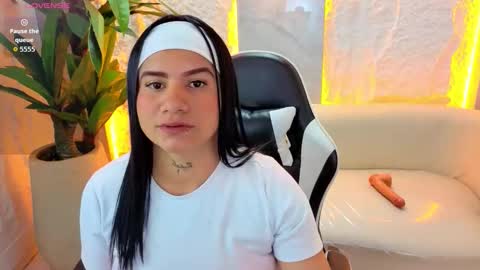 Ashely tp   1430-2100 online show from February 18, 2026, 9:00 pm