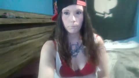 Snapshot of ashley16chris chatting on October 7, 2025, 3:09 pm black-widow99 online show from October 7, 2025, 3:09 pm