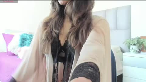 Carolina  online show from March 2, 2025, 4:21 pm