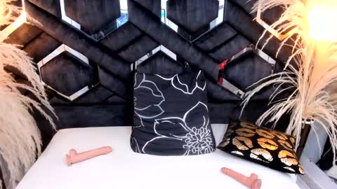 ashley_7777 online show from March 1, 2025, 6:00 pm