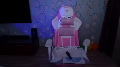   Yasmina   online show from April 1, 2026, 5:41 am