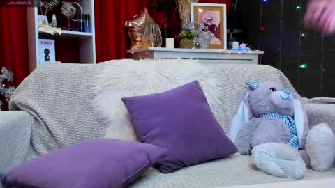Ashley online show from January 6, 2025, 1:42 am