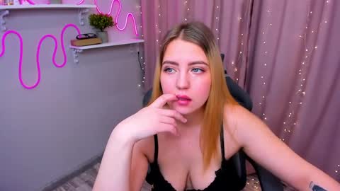 Ashley online show from March 12, 2025, 2:30 am