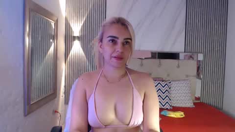 ashley__tylor online show from March 12, 2026, 3:23 am