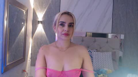 ashley__tylor online show from March 20, 2026, 2:05 am