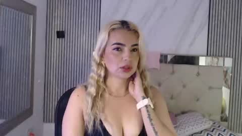Snapshot of ashley__tylor chatting on June 25, 2026, 3:49 pm ashley__tylor online show from June 25, 2026, 3:49 pm