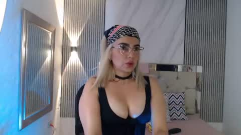Snapshot of ashley__tylor chatting on July 24, 2026, 7:45 pm ashley__tylor online show from July 24, 2026, 7:45 pm