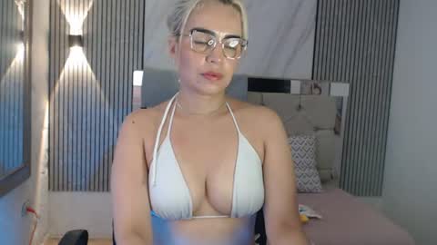 Snapshot of ashley__tylor chatting on July 28, 2026, 4:50 pm ashley__tylor online show from July 28, 2026, 4:50 pm