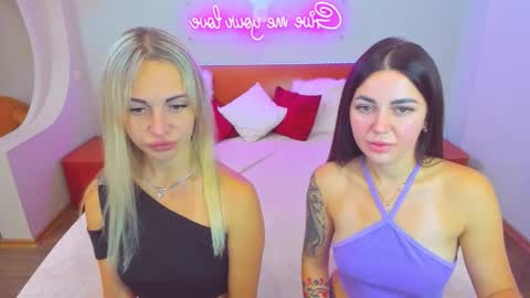 Snapshot of ashley_crashly chatting on September 22, 2025, 7:32 am Alina online show from September 22, 2025, 7:32 am