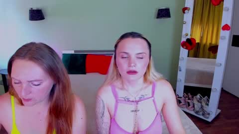 Snapshot of ashley_crashly chatting on May 27, 2026, 7:05 am Alina online show from May 27, 2026, 7:05 am