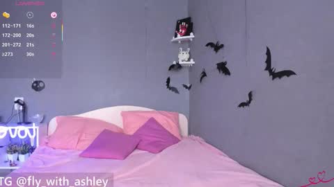 Snapshot of ashley_fly chatting on October 30, 2025, 5:53 am ashley_fly online show from October 30, 2025, 5:53 am