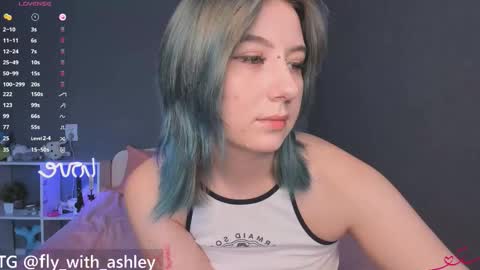 Snapshot of ashley_fly chatting on November 23, 2025, 5:29 am ashley_fly online show from November 23, 2025, 5:29 am