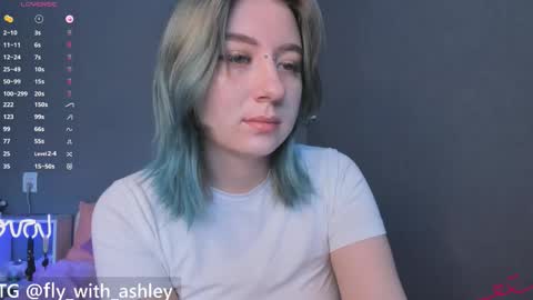 Snapshot of ashley_fly chatting on November 30, 2025, 5:44 am ashley_fly online show from November 30, 2025, 5:44 am