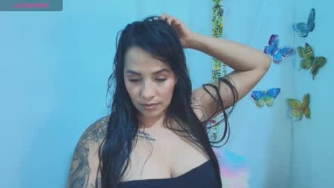 ashley_joyx_ online show from May 3, 2026, 3:01 am