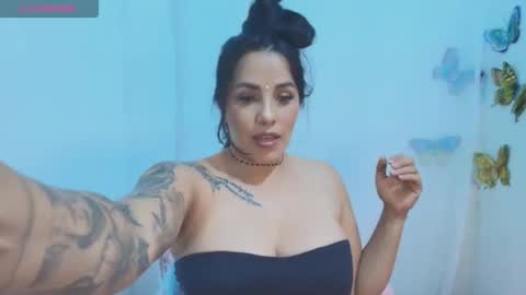 ashley_joyx_ online show from May 23, 2026, 3:23 am