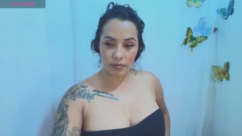 ashley_joyx_ online show from May 27, 2026, 3:25 am
