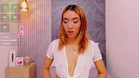 ashley_miller26 online show from December 20, 2024, 2:19 am