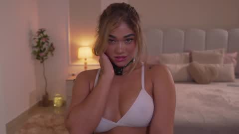  Ashley  online show from November 24, 2025, 1:16 am