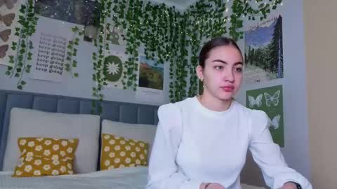 Snapshot of ashley_tempt chatting on October 5, 2025, 4:11 am Ashle online show from October 5, 2025, 4:11 am