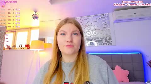 AshleyJonse online show from October 22, 2025, 4:57 am