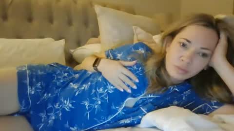 Snapshot of ashleyluvs2fuck chatting on August 7, 2026, 8:05 am ashleyluvs2fuck online show from August 7, 2026, 8:05 am