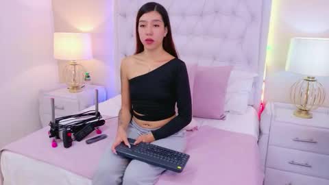 AshleyRoberh online show from December 17, 2025, 6:36 pm