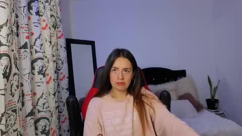 ASHLEY online show from September 26, 2025, 3:05 pm