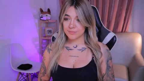 Ashley Lauren online show from September 17, 2025, 3:52 am