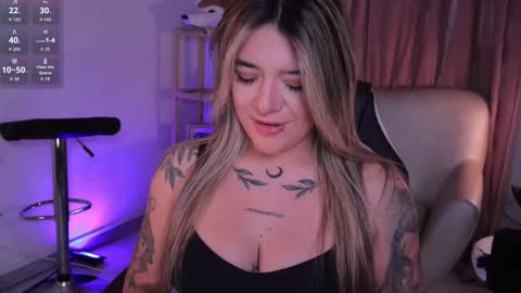 Ashley Lauren online show from November 5, 2025, 4:01 am