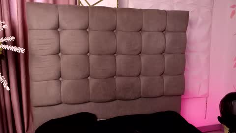 Ashley Lauren online show from March 16, 2026, 7:51 pm