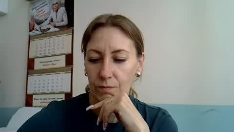 Snapshot of ashleyxhoney chatting on July 8, 2026, 11:04 am AshleyXHoney online show from July 8, 2026, 11:04 am