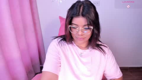 Snapshot of ashleyy18__ chatting on January 24, 2025, 12:31 pm Ashleyy18 online show from January 24, 2025, 12:31 pm
