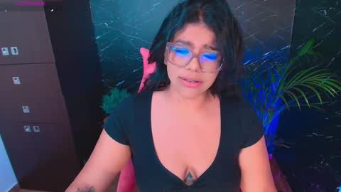 Snapshot of ashleyy18__ chatting on October 9, 2025, 1:58 am Ashleyy18 online show from October 9, 2025, 1:58 am