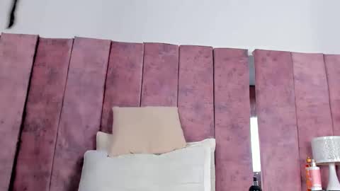 Ashlie online show from December 23, 2024, 6:05 pm