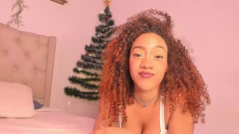 Snapshot of ashly_z chatting on December 17, 2024, 1:29 am Ashly  online show from December 17, 2024, 1:29 am
