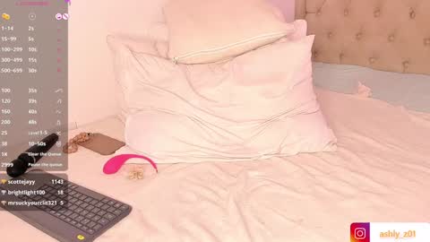 Snapshot of ashly_z chatting on January 27, 2025, 1:37 am Ashly  online show from January 27, 2025, 1:37 am
