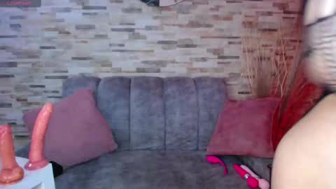 Snapshot of ashlye_hill chatting on September 23, 2025, 3:53 am Ashlye  online show from September 23, 2025, 3:53 am