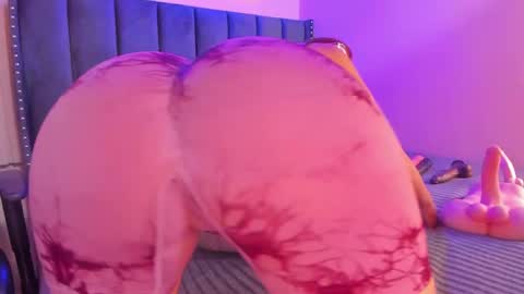 ashlye_miller_ online show from February 27, 2025, 4:20 am