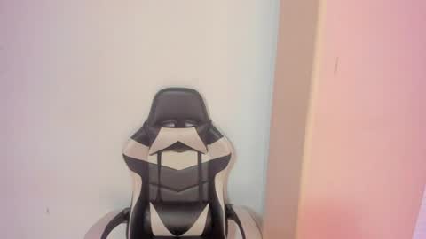 Snapshot of ashlye_miller_ chatting on July 25, 2026, 7:33 pm ashlye_miller_ online show from July 25, 2026, 7:33 pm