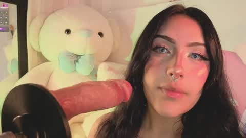 Snapshot of ashlynnlowe_ chatting on May 1, 2026, 10:36 pm Ash online show from May 1, 2026, 10:36 pm