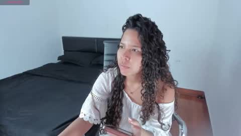 ashlyviper77 online show from November 27, 2025, 12:13 am